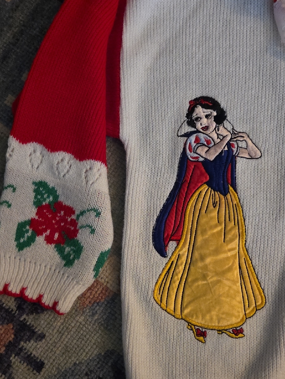 Disney Rare Vintage 90s Snow White Cardigan Size 8 - Picture 2 of 9